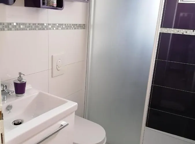 Perla ביוגראד נה מורו