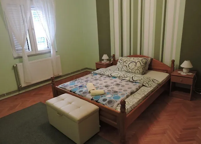 Perla * ビオグラード・ナ・モル