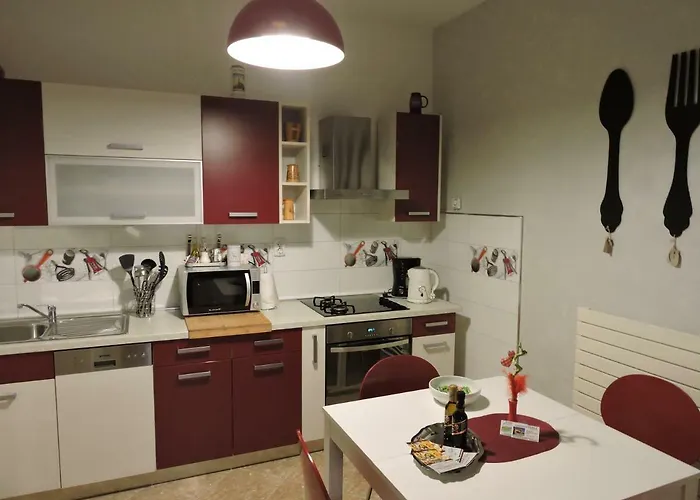 Perla * ביוגראד נה מורו