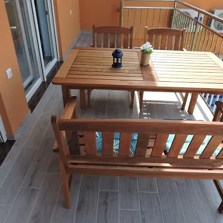 Διαμέρισμα Perla *